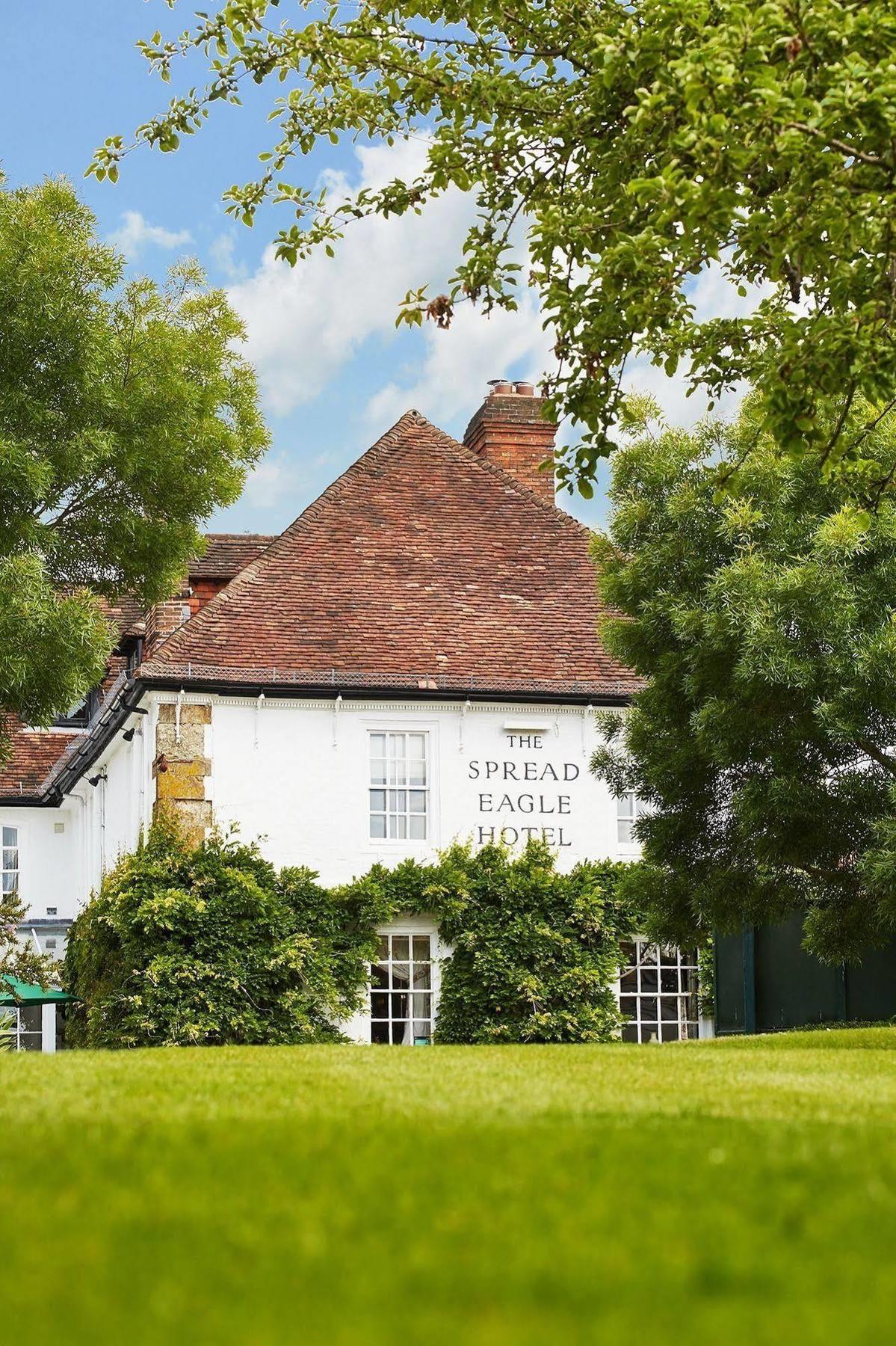 Spread Eagle Hotel And Spa Midhurst Bagian luar foto