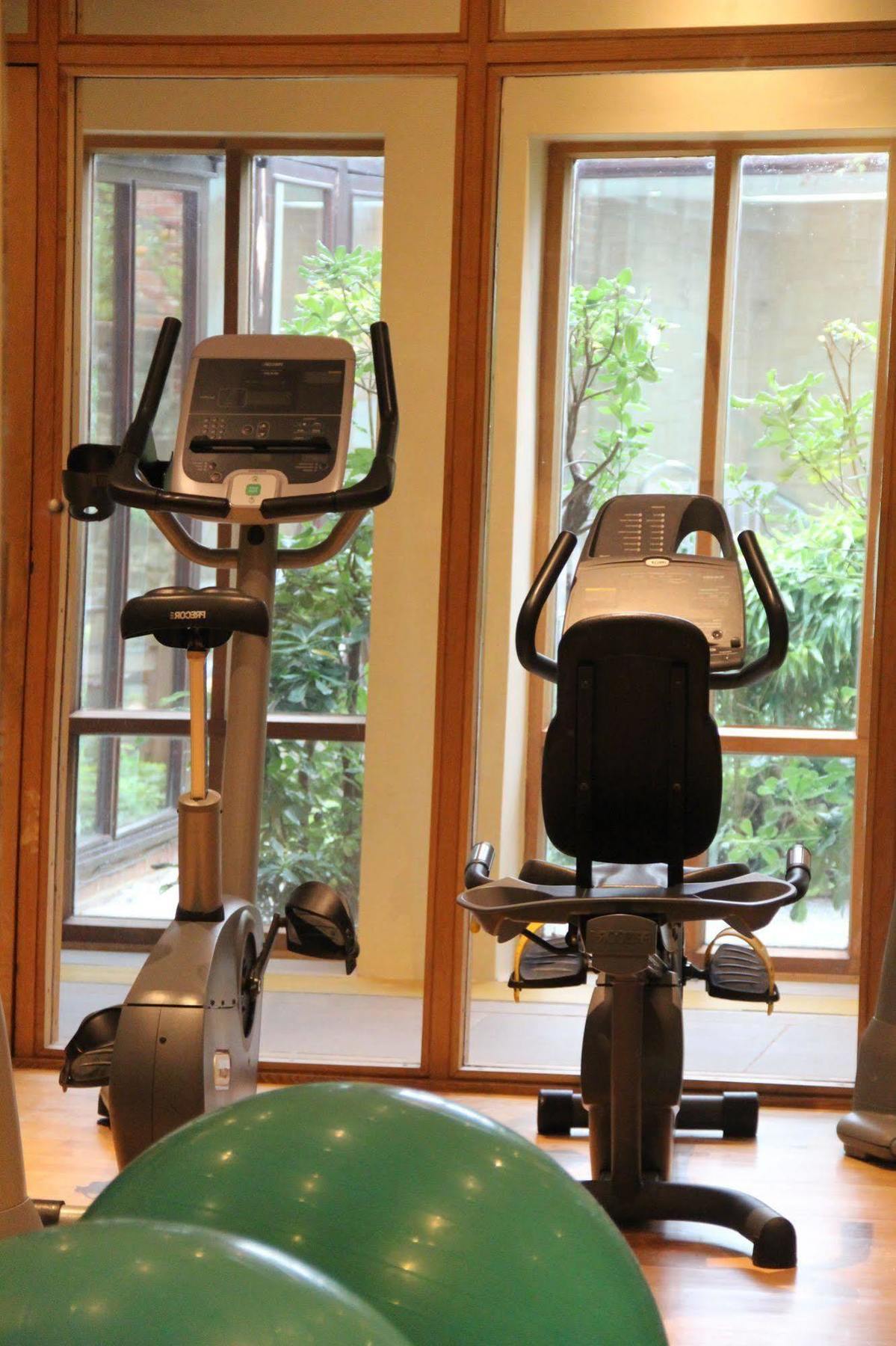 Spread Eagle Hotel And Spa Midhurst Bagian luar foto