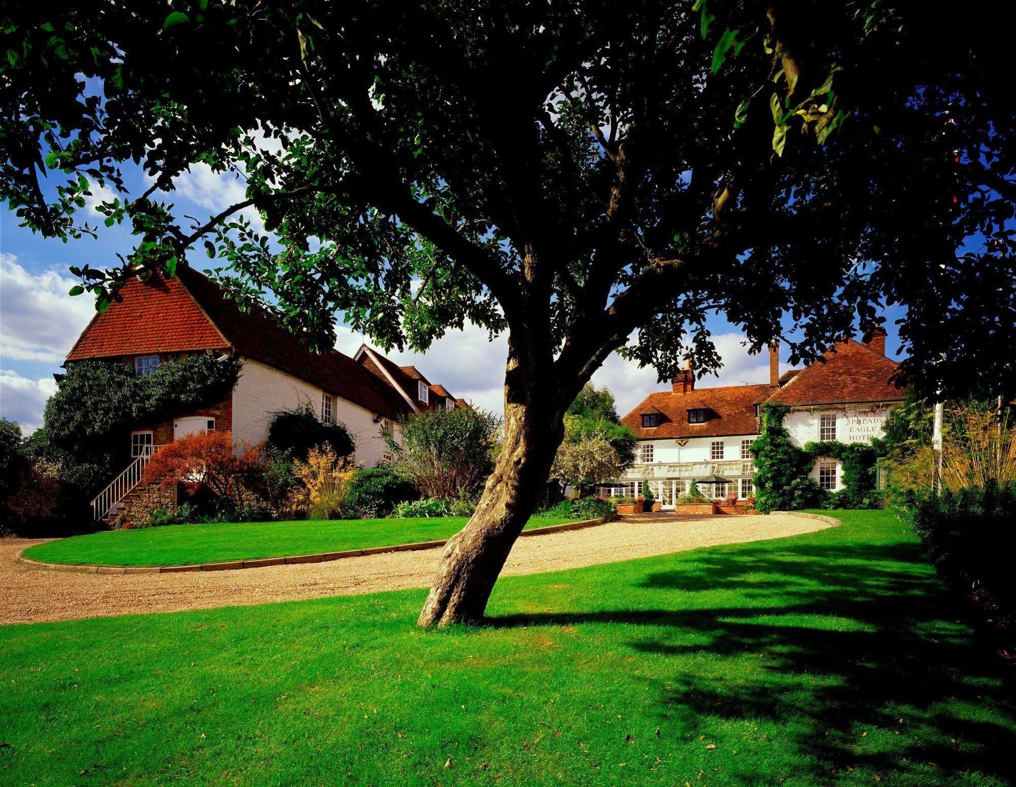 Spread Eagle Hotel And Spa Midhurst Bagian luar foto